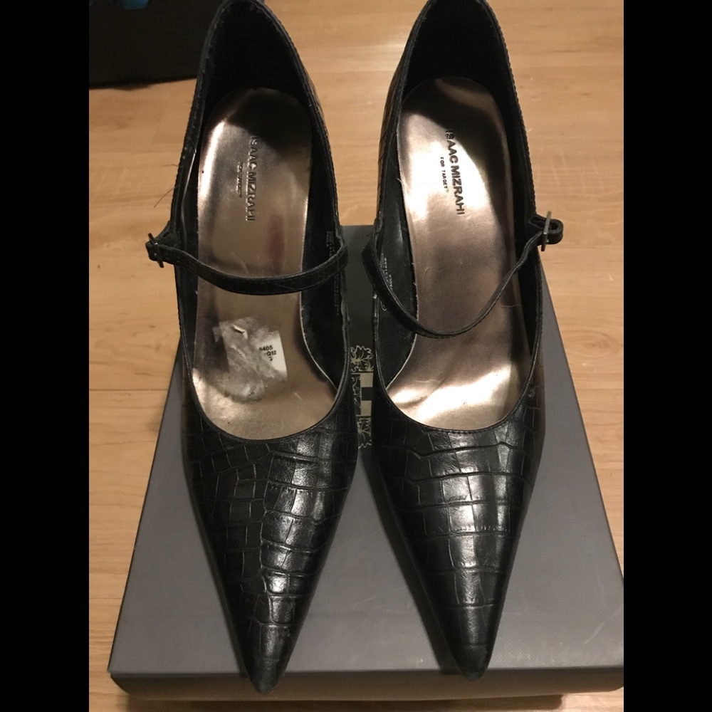 Black Leather Pump